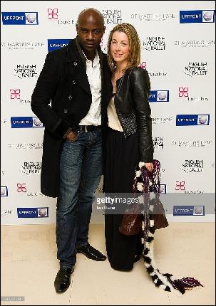 gyasi_d019 (721x1024, 132 k�...)